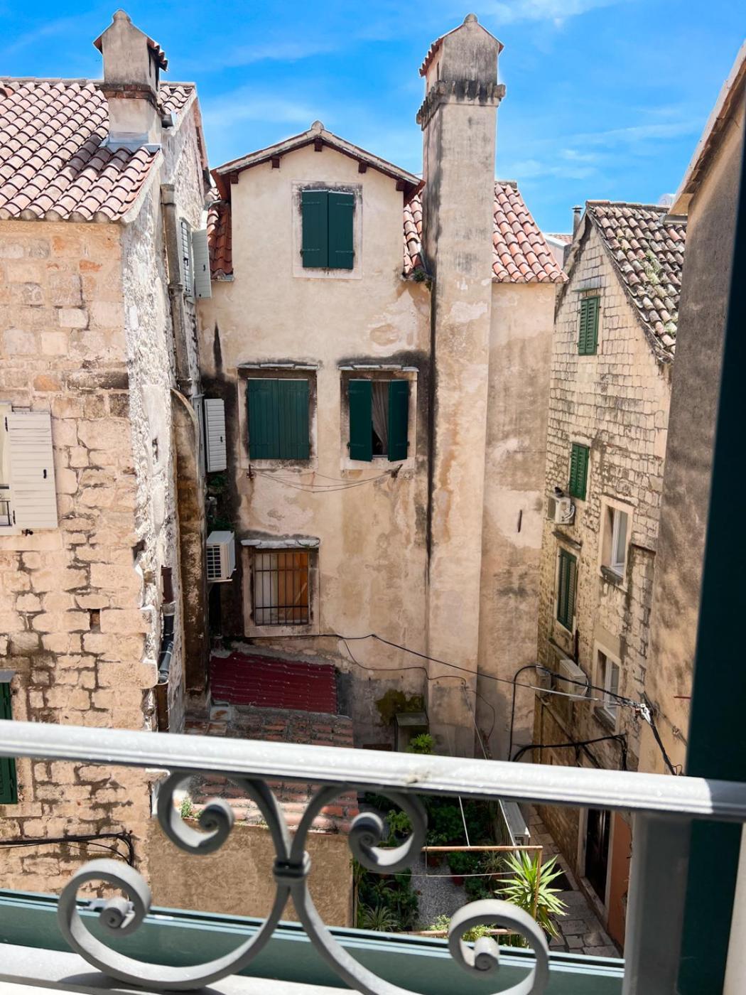 Morei Historical Split Buitenkant foto